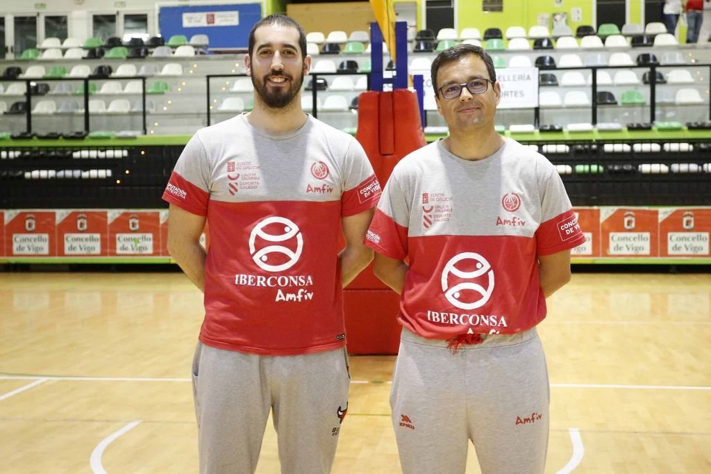 Pablo Alonso y César Iglesias, técnicos del Iberconsa Amfiv.