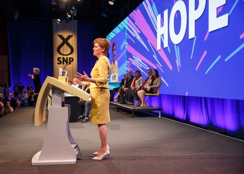 Nicola Sturgeon durante su intervención en el congreso de primavera del Partido Nacionalista Escocés.