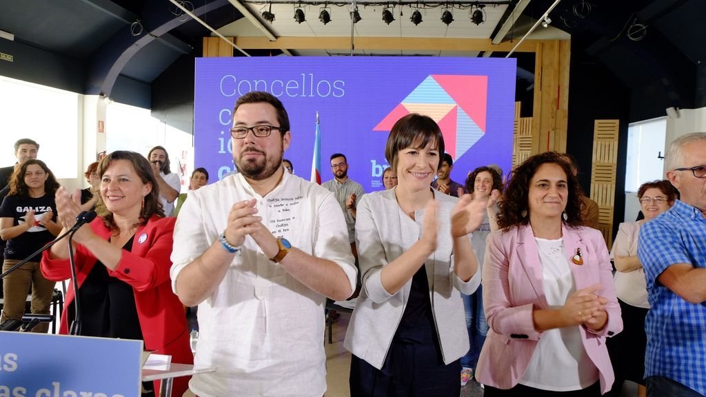 Ana Miranda, Xabier P. Igrexas, Ana Pontón e Maica Rivas, onte no peche de campaña do Bloque.