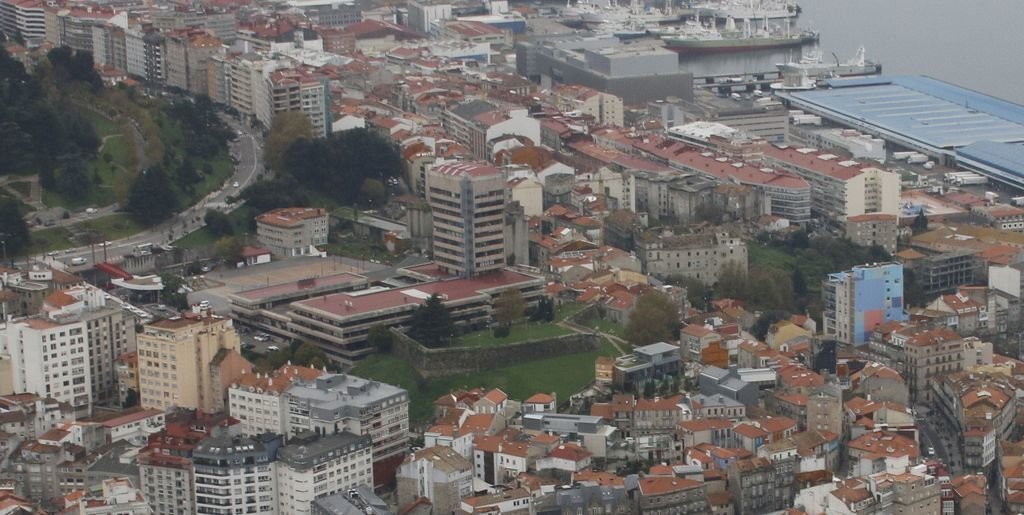 Vista aérea del complejo del Concello de Vigo, que analiza el ranking de libertad económica.