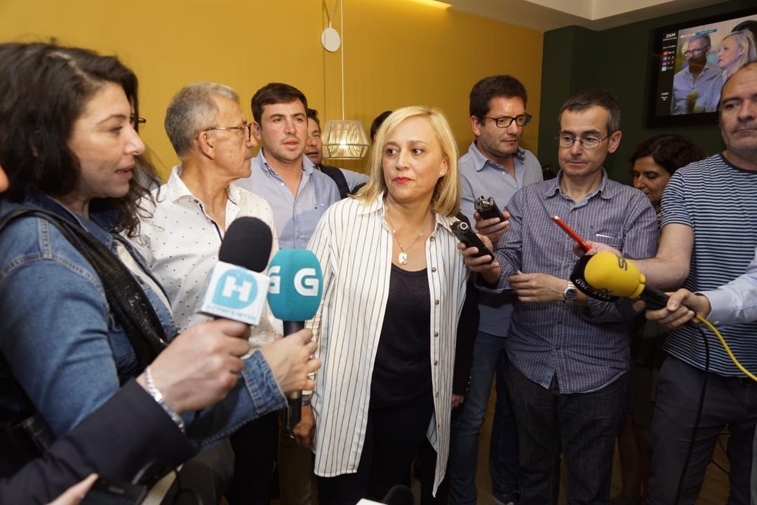 Muñoz compareció ante los medios visiblemente afectada por los resultados pero con entereza.
