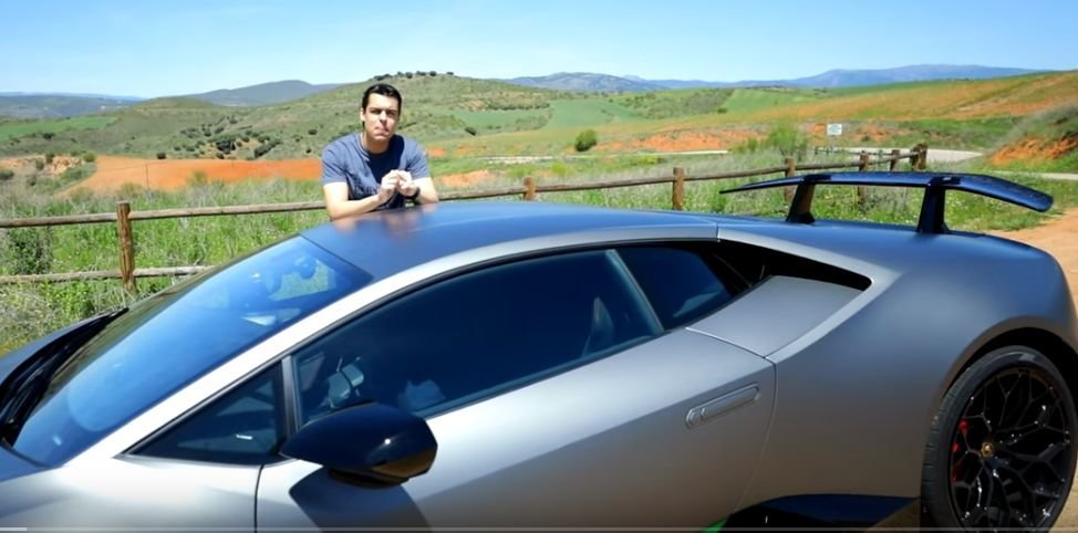 El youtuber David Díaz, detenido por ir a 228 km/hora en un Lamborghini
