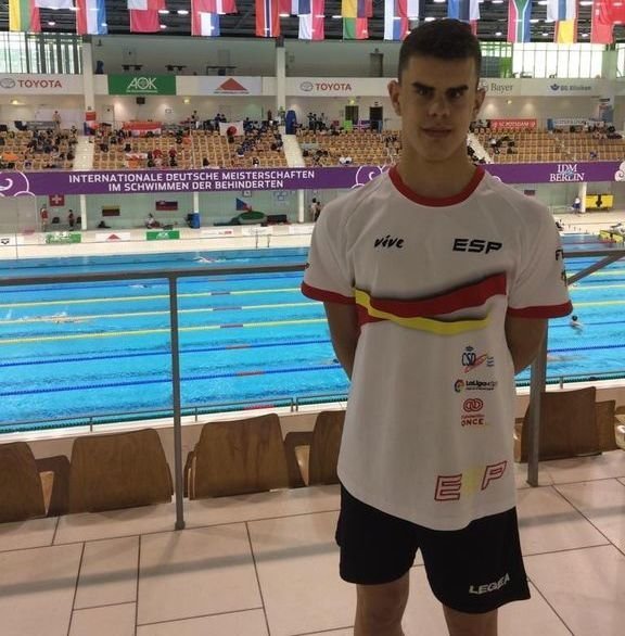 El joven nadador vigués, representando a España en las World Paralympic Series de Berlín.