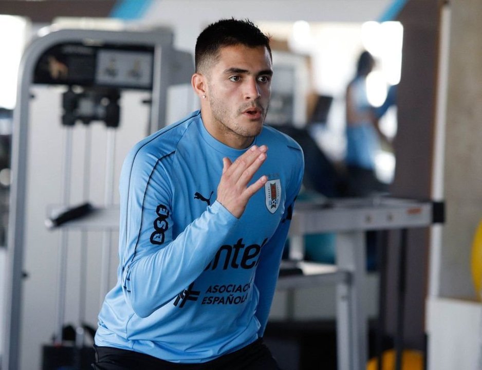 Maxi Gómez disfruta de sus vacaciones tras terminar su participación con Uruguay en la Copa América.