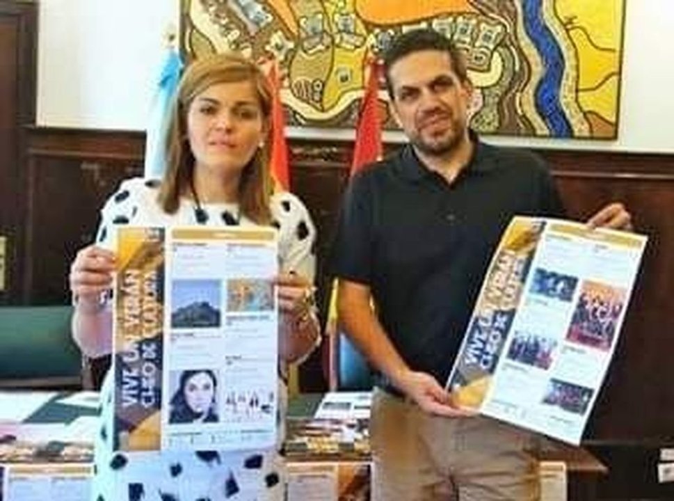 Digna Rivas y el nuevo concejal de Cultura, Daniel Boullosa.