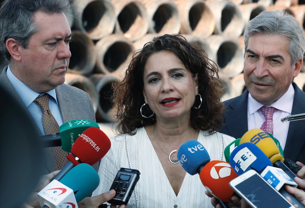 La ministra de Hacienda en funciones, María Jesús Montero, durante sus declaraciones en Sevilla.