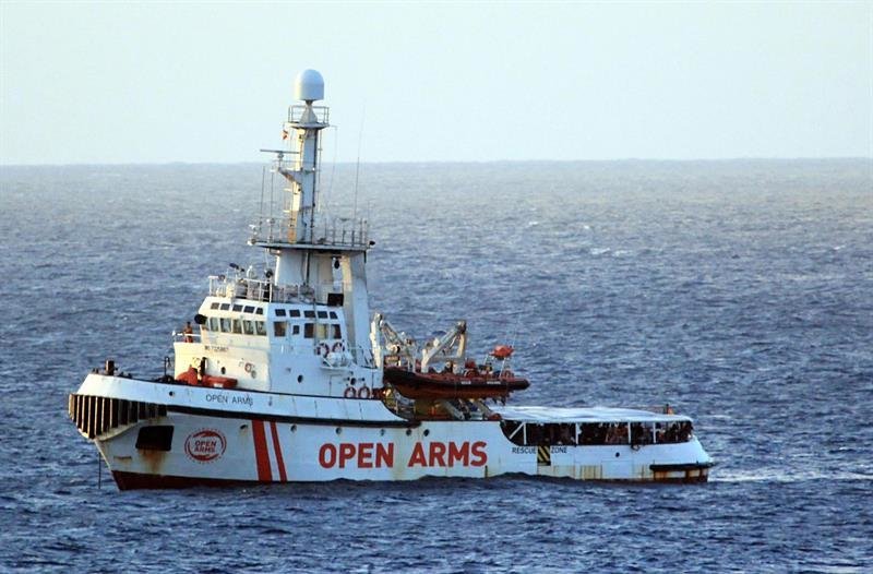 El buque humanitario español Open Arms