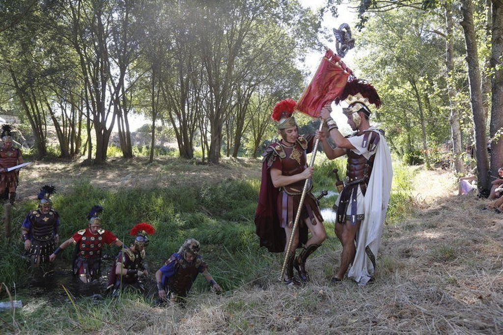 La Festa do Esquecemento rememora la llegada de los romanos al río Limia.