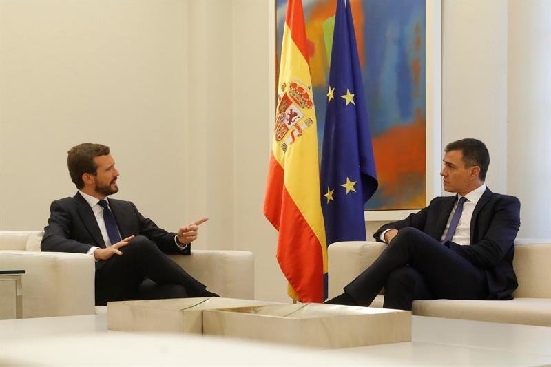 Sánchez se reúne con Casado para analizar situación en Cataluña tras sentencia del &#34;procés&#34;