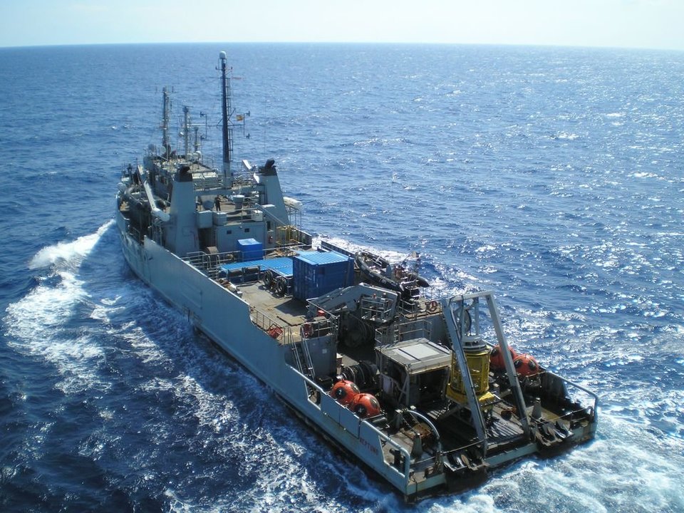 El &#34;Neptuno&#34;, de la Armada, participó entre los días 3 y 6 de julio en la búsqueda del galeón.