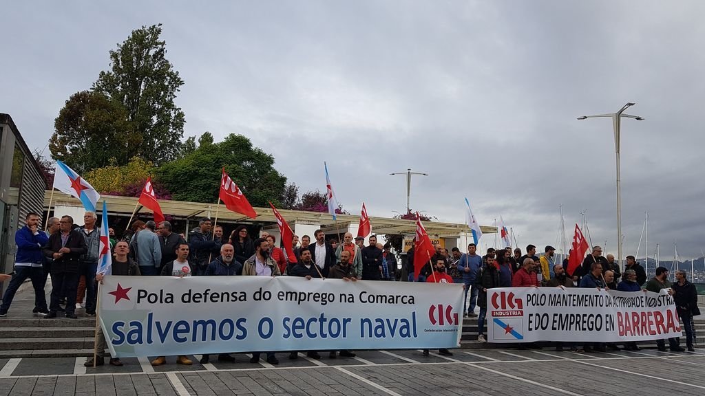 Concentración de la CIG ayer a las puertas de la Xunta en Vigo.