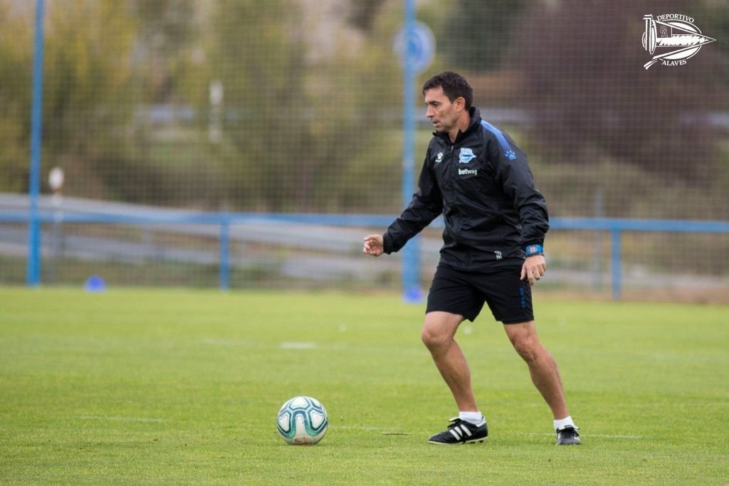 El entrenador del Alavés, Asier Garitano, en un entrenamiento.