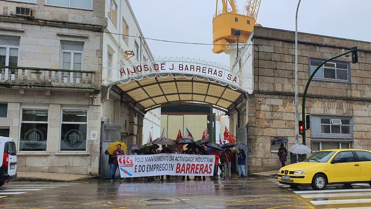 Protesta en la entrada del astillero Barreras // JV Landín