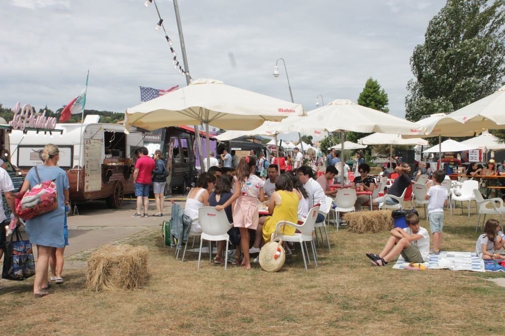 Junto al festival Vive Nigrán y el Solpor, la feria gastronómica Rilla na Rúa es una de los eventos estrella del verano.