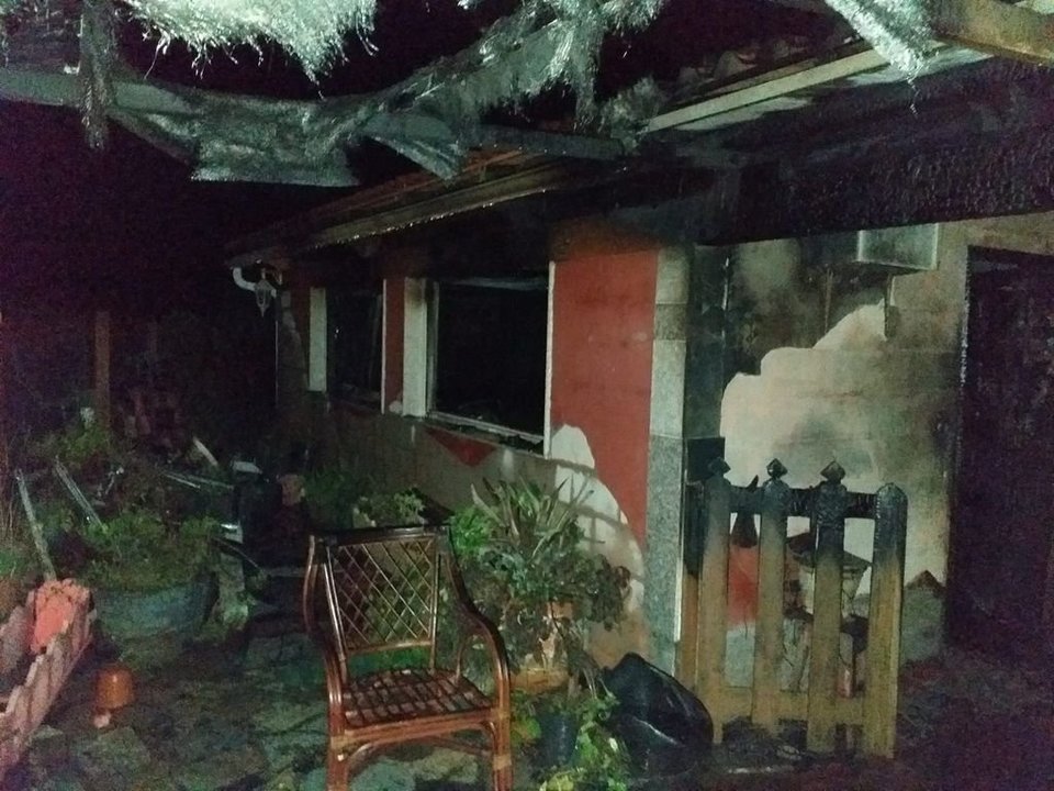 Estado en el que quedó la casa de familiar de Rosa tras el incendio.