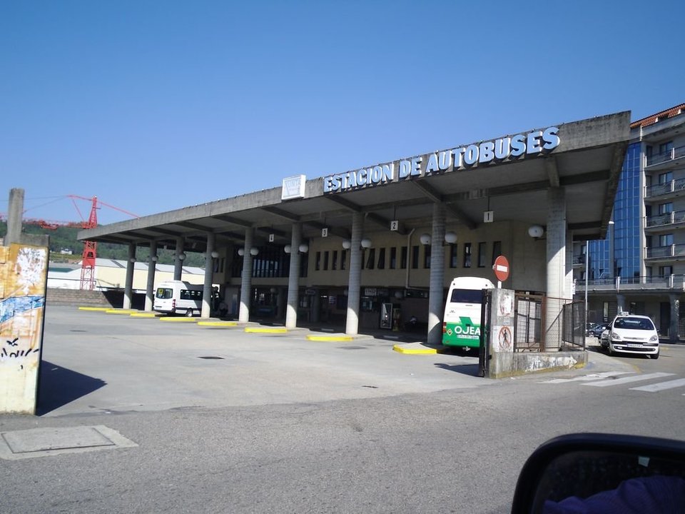 Estación de Autobuses de Ponteareas, cinco años abandonada, sin personal ni mantenimiento.