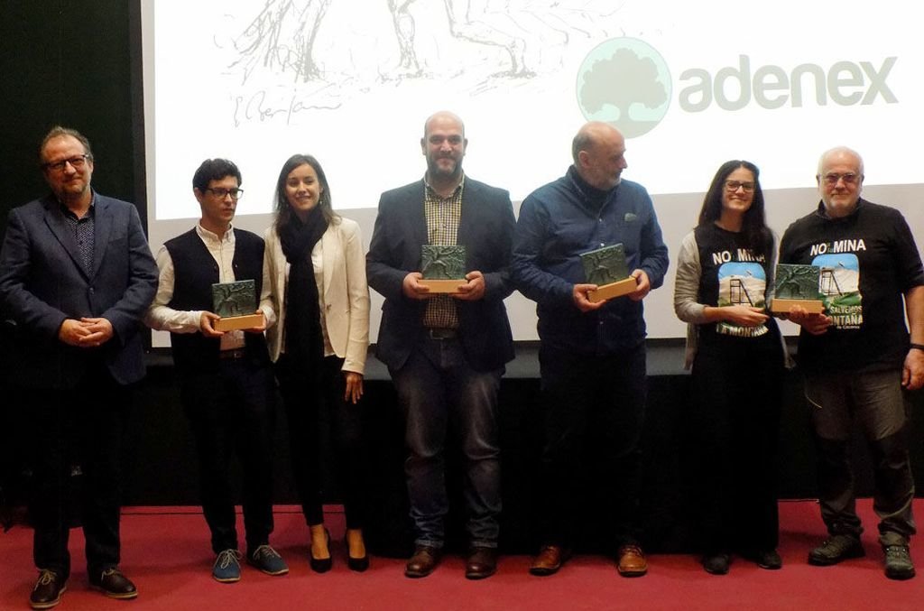 Foto de familia dos premiados en Estremadura con Adenex 2018.