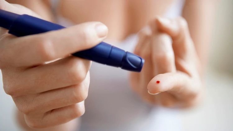 Ahora los diabéticos podrán medir su glucosa sin necesidad de pincharse