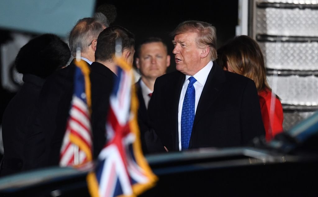 Trump, tras aterrizar en Londres con motivo de la cumbre.