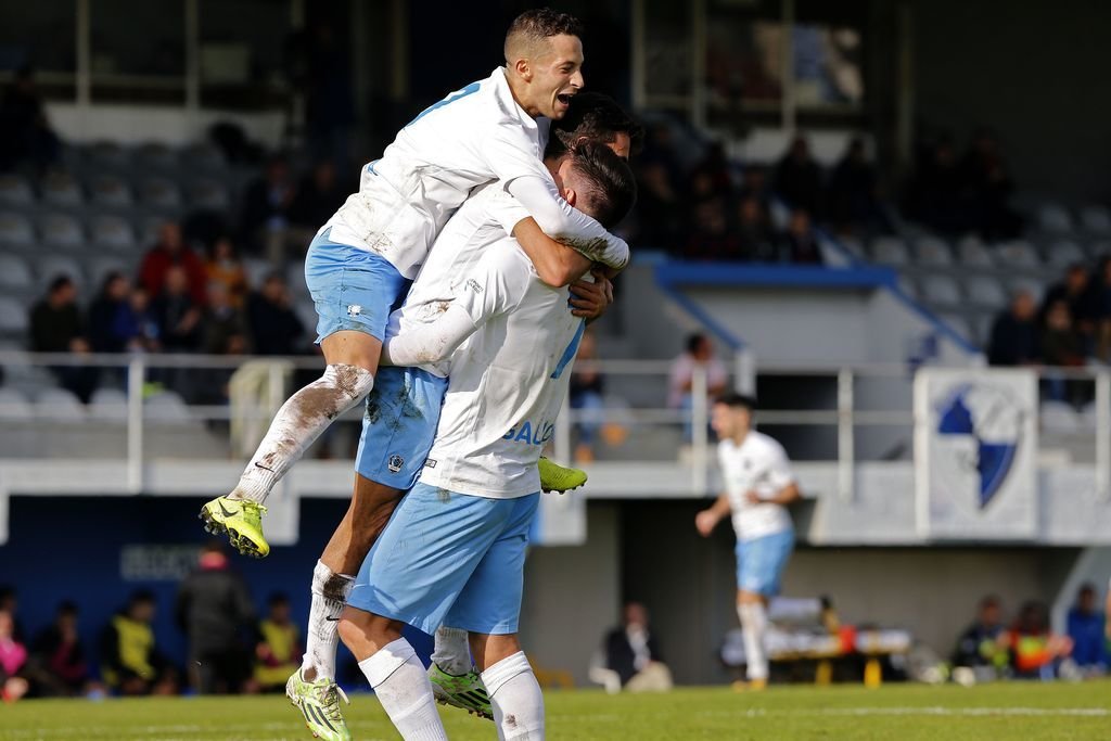 Jugadores de Galicia celebran uno de los goles marcados ayer.