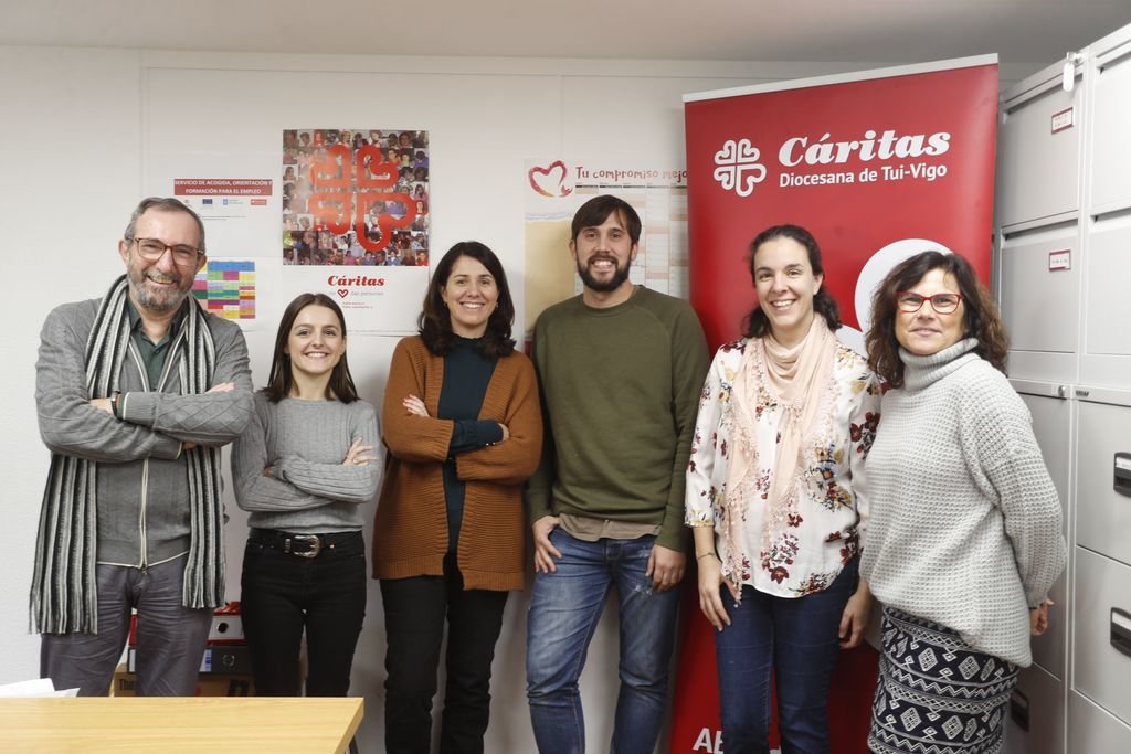 El equipo de técnicos que trabaja en el Programa de Empleo de Cáritas con José Antonio García Covas al frente.
