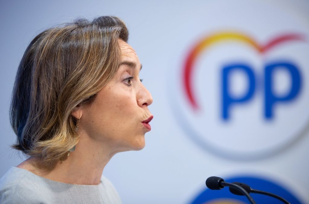 La vicesecretaria de Política Social del PP, Cuca Gamarra, durante la rueda de prensa de ayer en Logroño.
