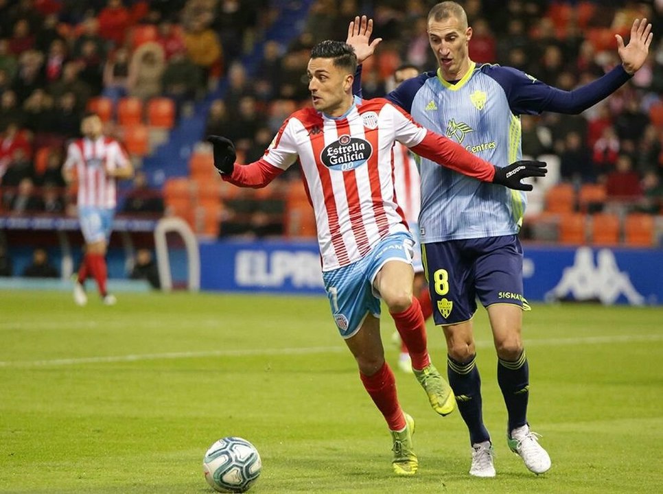 El Almería goleó con rotundidad al Lugo en el Anxo Carro.