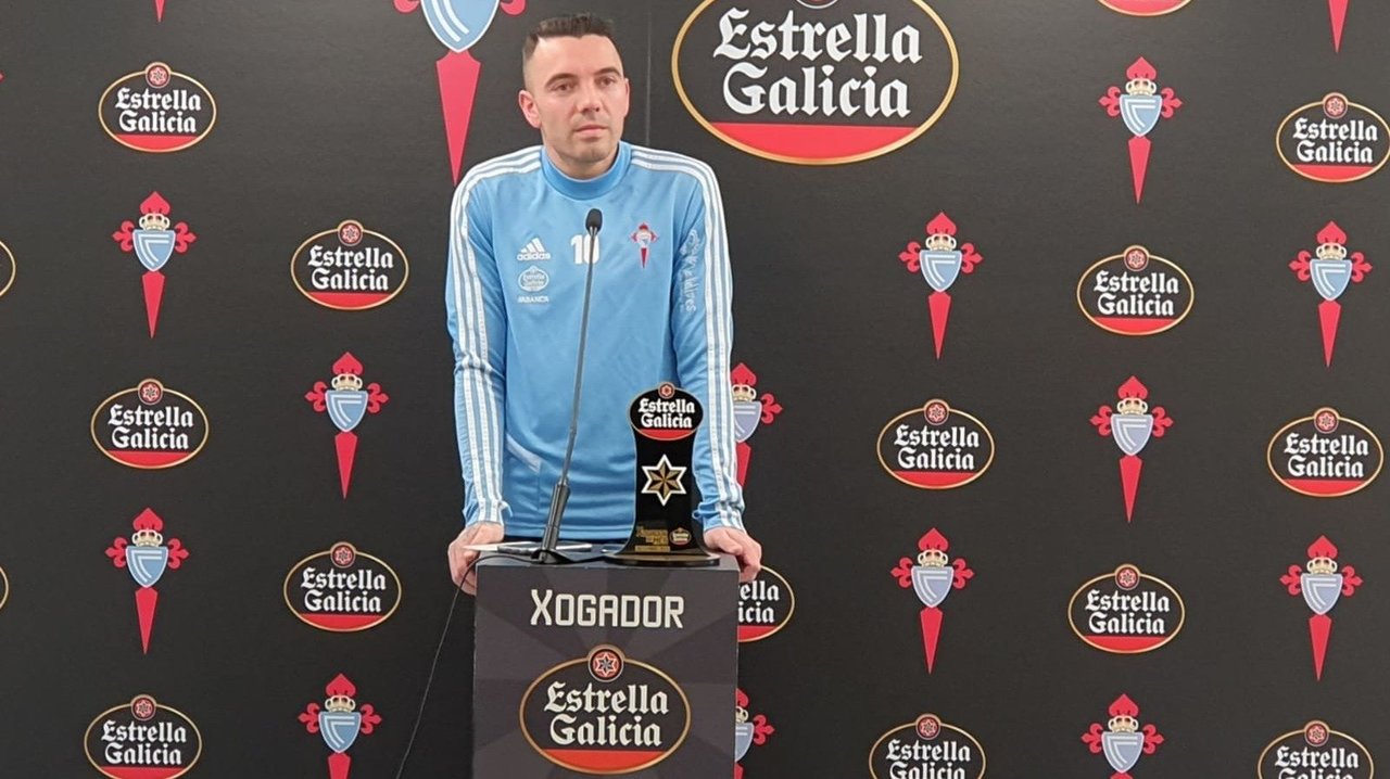 Aspas recoge el premio al Jugador Estrella Galicia de de diciembre