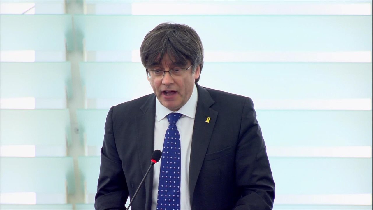 Puigdemont durante su primera intervención ante el pleno del Parlamento Europeo
