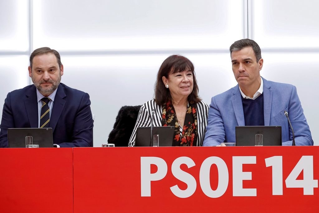 Ábalos, Narbona y Sánchez, durante la reunión de la Ejecutiva Federal del PSOE.