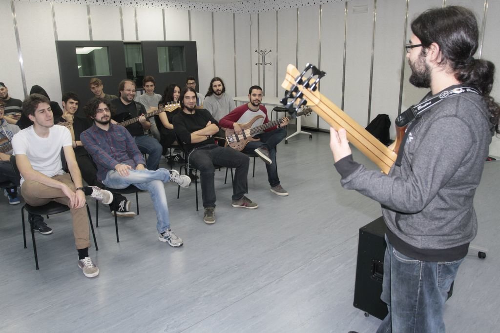 Una de las actividades de formación musical de Vigosónico.