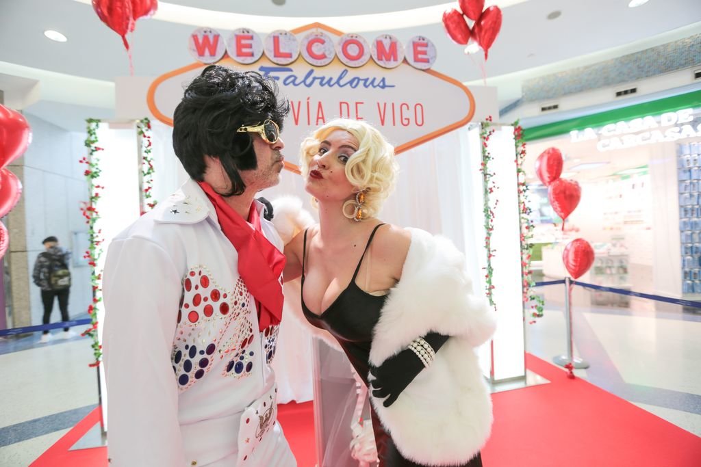 Marilyn Monroe y Elvis Presley oficiaron la llamativa boda de &#34;Las Vegas&#34; en el CC Gran Vía.
