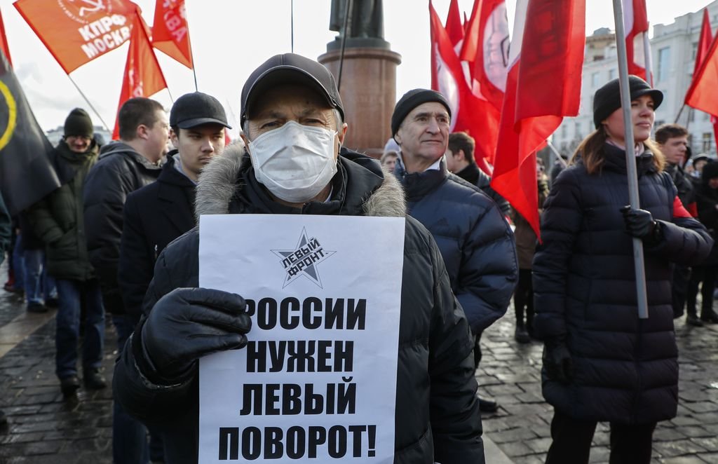 Manifestación en Moscú de opositores a Putin que piden someter a referendo las enmiendas.