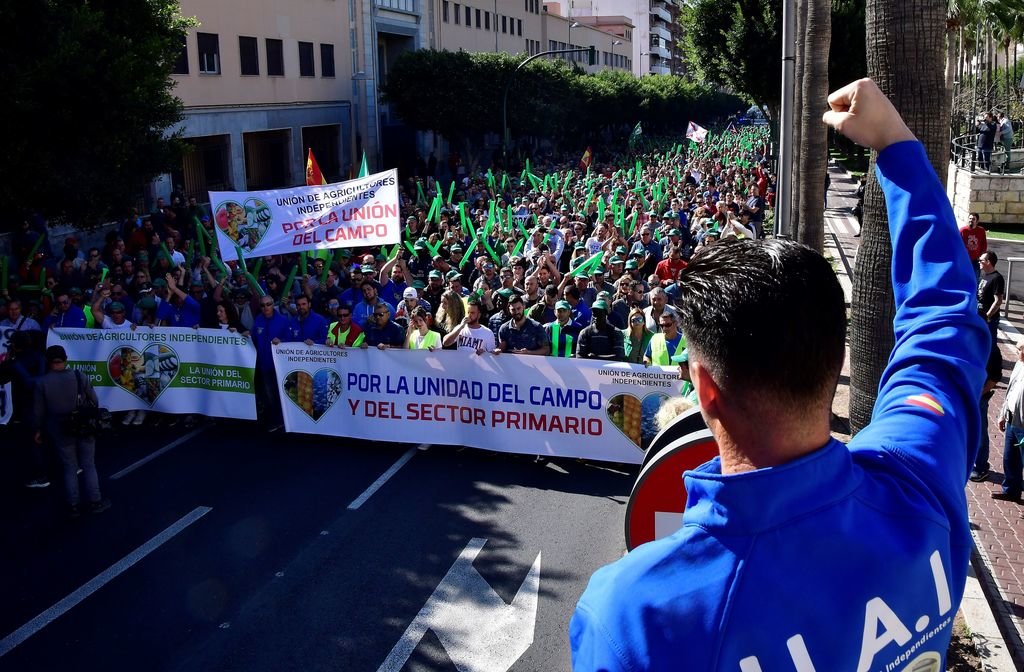 Agricultores de Almería, durante una de las protestas convocadas en la jornada de ayer.