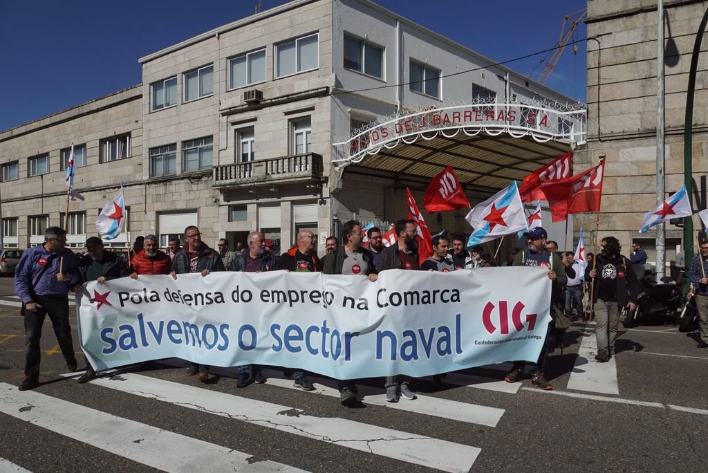 El sindicato CIG celebró ayer una manifestación en Vigo para pedir &#34;la implicación de la Xunta en la crisis del naval&#34; y especialmente en Barreras y Vulcano para los que reclama planes reales que permitan su continuidad.