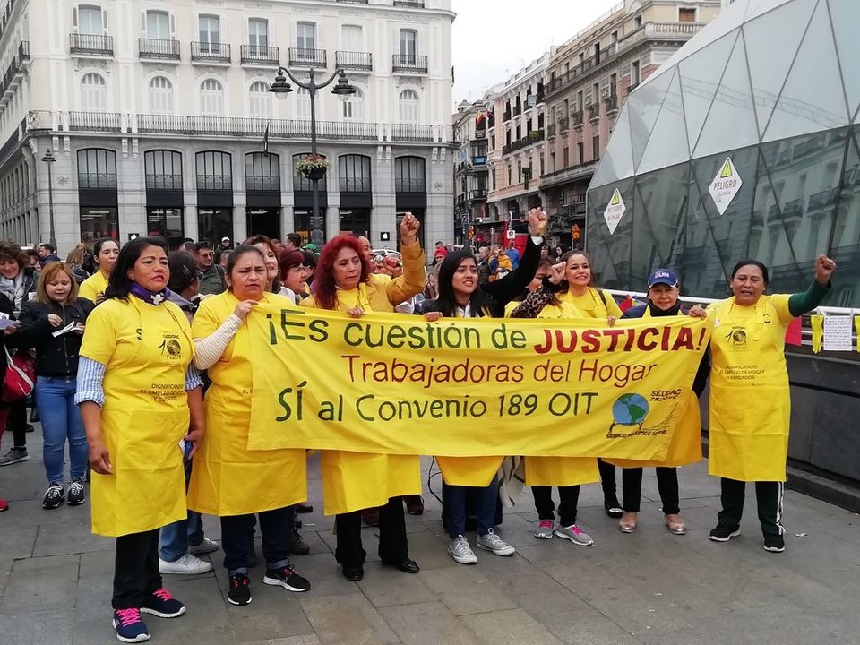 Trabajadoras del hogar, en una reciente protesta por un convenio en Madrid.