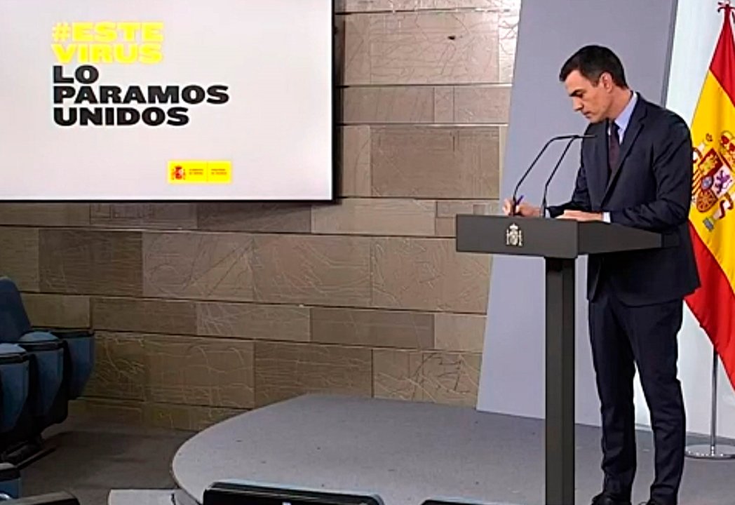 Pedro Sánchez, durante su comparecencia ante la prensa hoy sábado en Moncloa