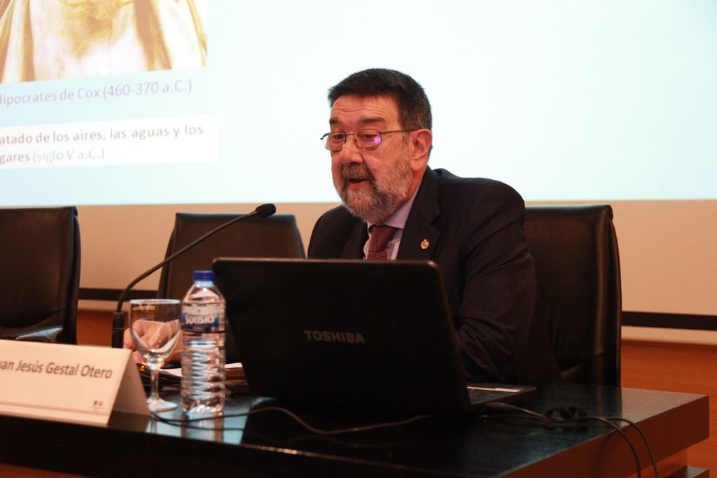 El epidemiólogo Gestal Otero, en un acto público en Ourense.