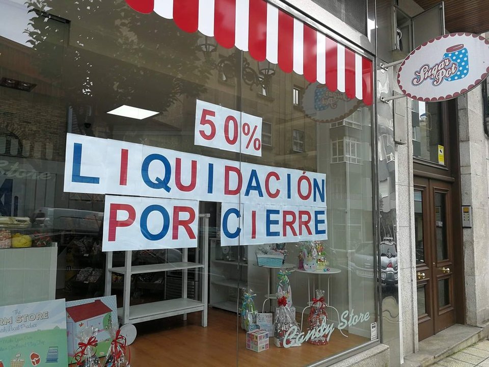 La tienda Sugar Pot Candy Store en la calle Ecuador, en liquidación por cierre
