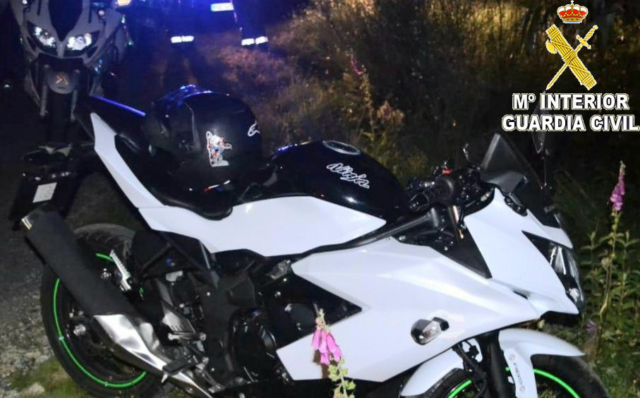 La Guardia Civil investiga penalmente al conductor de una motocicleta que sufre un accidente y cuadriplicaba la tasa de alcohol