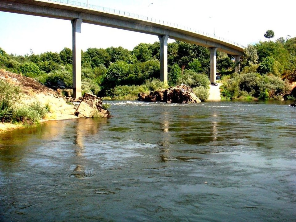 Desde el 1 de julio se ha restablecido el paso libre por el Puente Internacional entre Arbo y Melgaço.