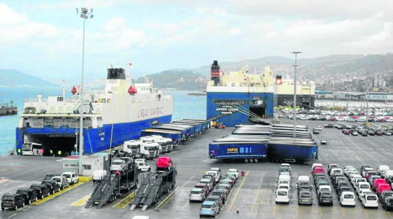 El ferry partiría desde Bouzas en buques similares a los que prestan servicio en la autopista del mar de mercancías