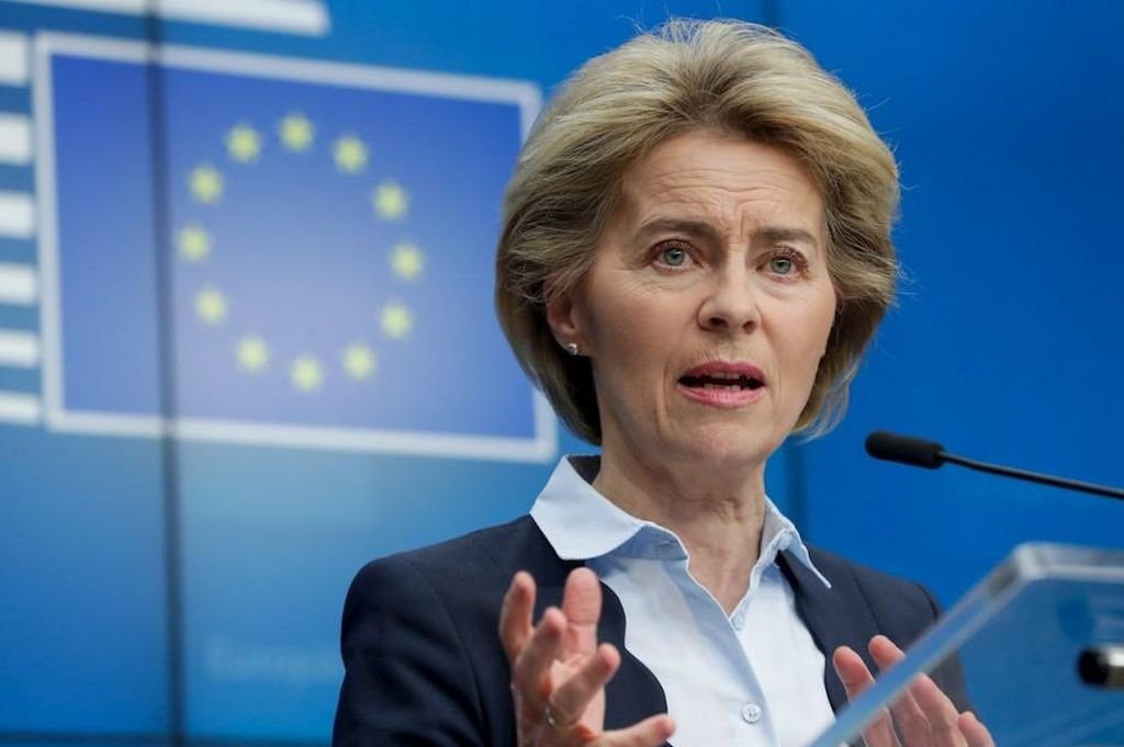 La presidenta de la Comisión Europea, Ursula Von der Leyen, durante una rueda de prensa.