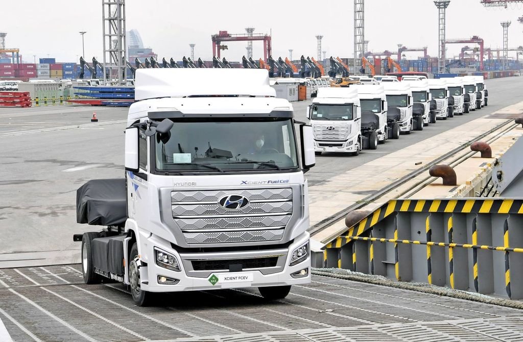 Hyundai Motors pone a prueba en Suiza una flota de camiones pesados propulsados por hidrógeno.