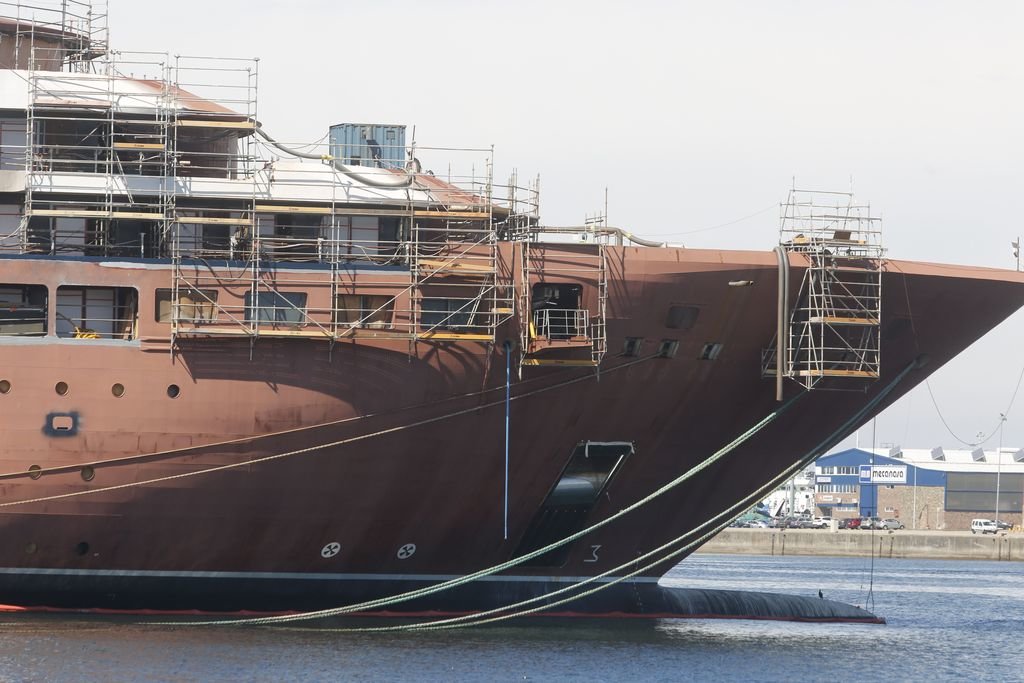 Construcción del &#39;Evrima&#39;, el primer crucero que se construye en España.