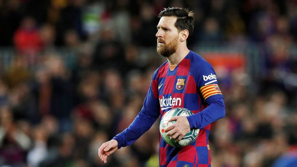 Lionel Messi seguirá en el Barcelona la próxima temporada.