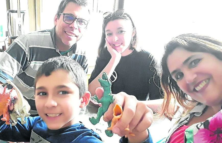 Mónica Janeiro y su familia, de Venezuela (2.015 censados)