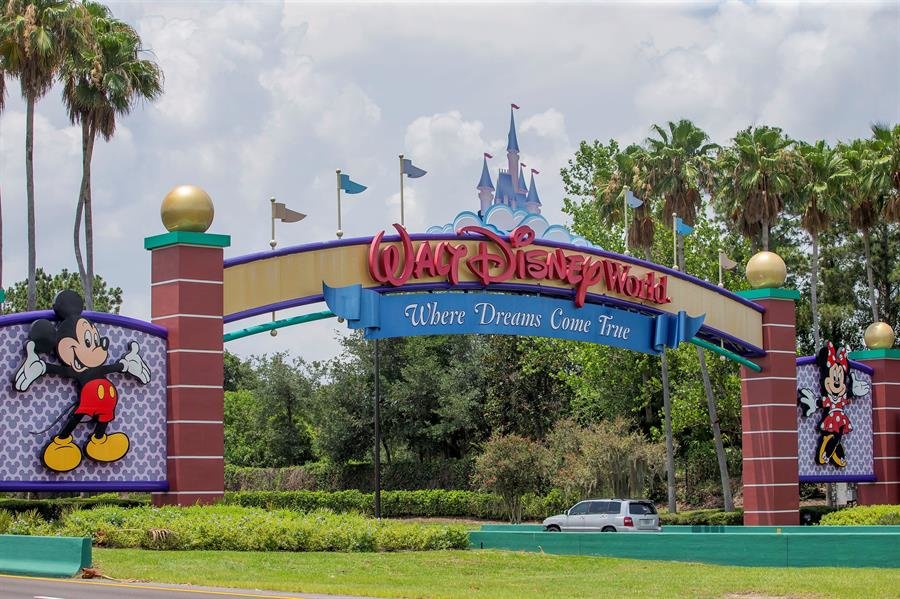 Walt Disney despedirá a 28.000 trabajadores por el cierre de parques temáticos