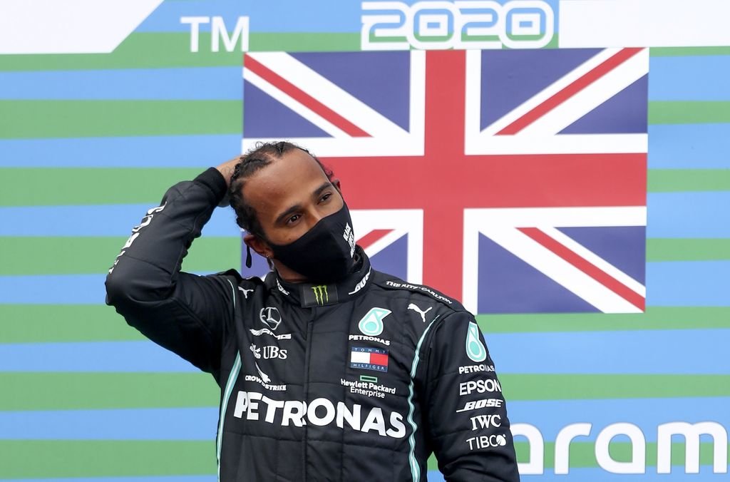 Lewis Hamilton, en el podio.