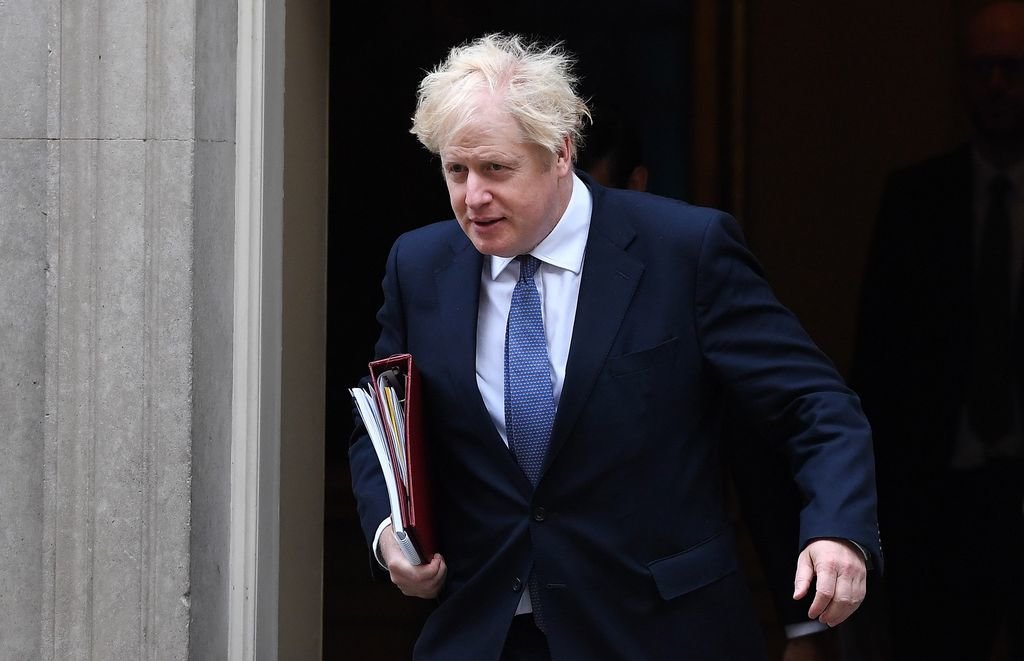 El primer ministro británico Boris Johnson a la salida de su residencia oficial de Downing Street.